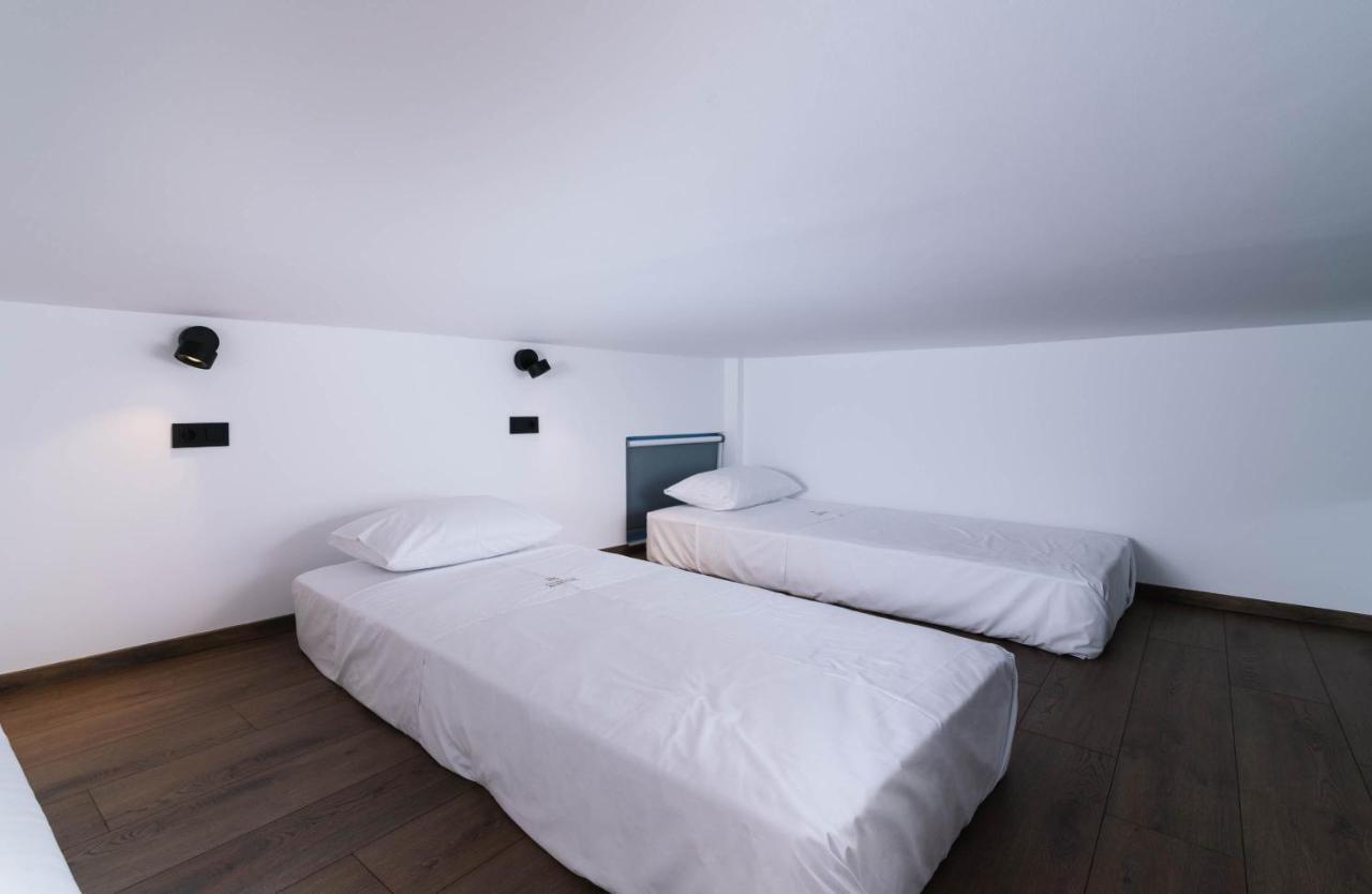 Suites De Luxe Katerina Kokkinos Pirgos Buitenkant foto