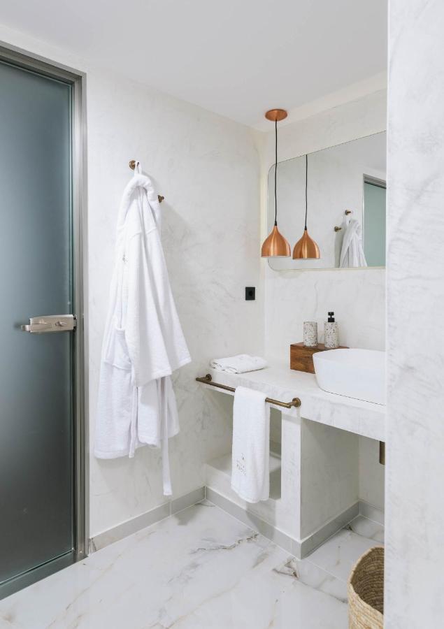 Suites De Luxe Katerina Kokkinos Pirgos Buitenkant foto